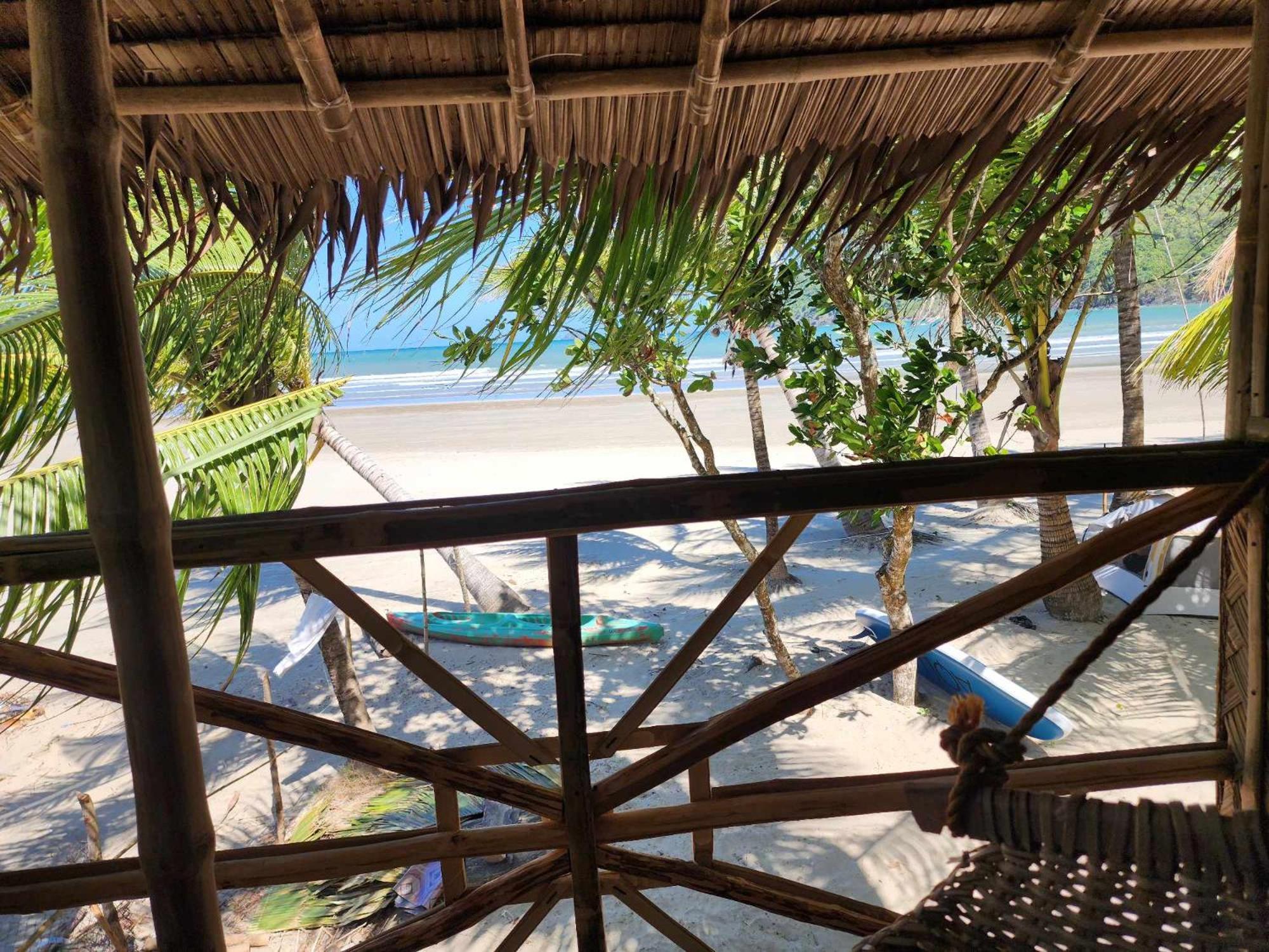 Bice Camp Bucana Beach Ел Нидо Екстериор снимка